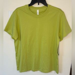 Lululemon Women’s Green All Yours Tee NWT Size 6